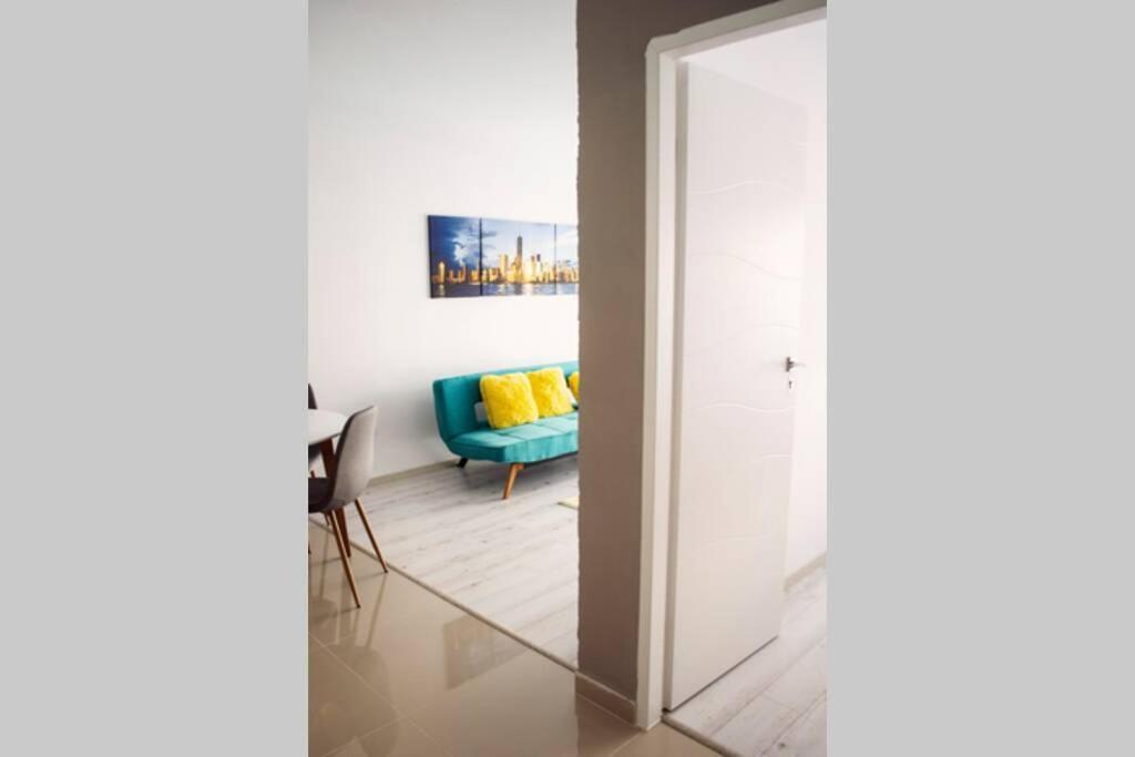 Dream Apartment+Parcare Gratuita 拉迪亚 外观 照片